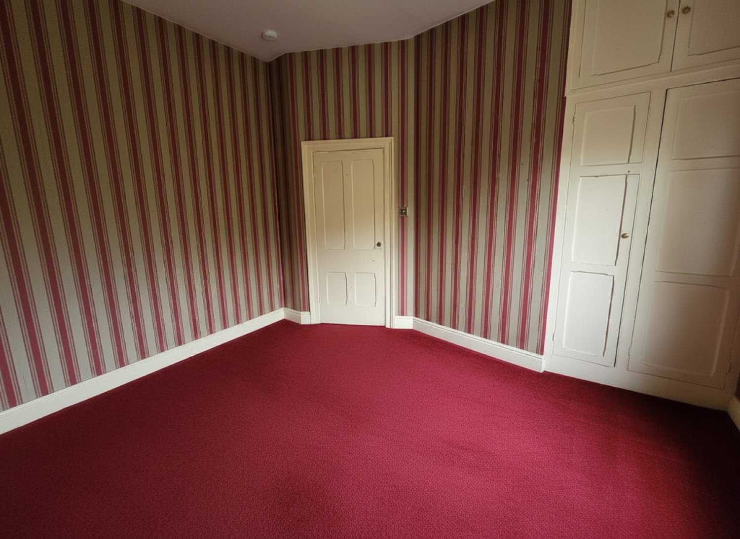 2 bedroom Flat for Letting Heaton Road, Huddersfield