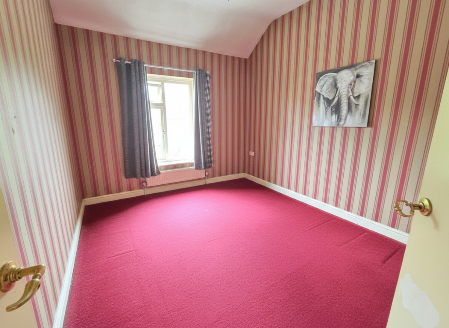 2 bedroom Flat for Letting Heaton Road, Huddersfield