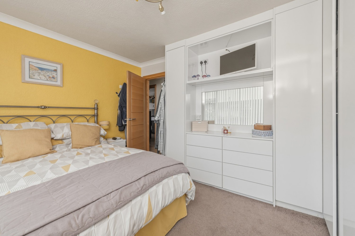 3 bedroom Bungalow for Sale Manor Park Way, Lepton