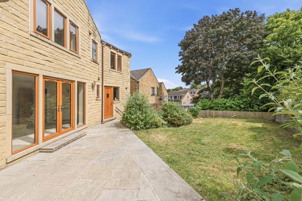 Yew Tree Road, Shepley