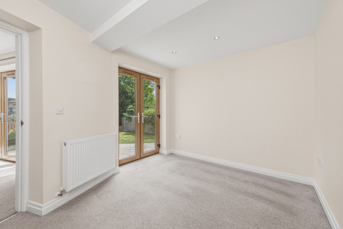 Yew Tree Road, Shepley