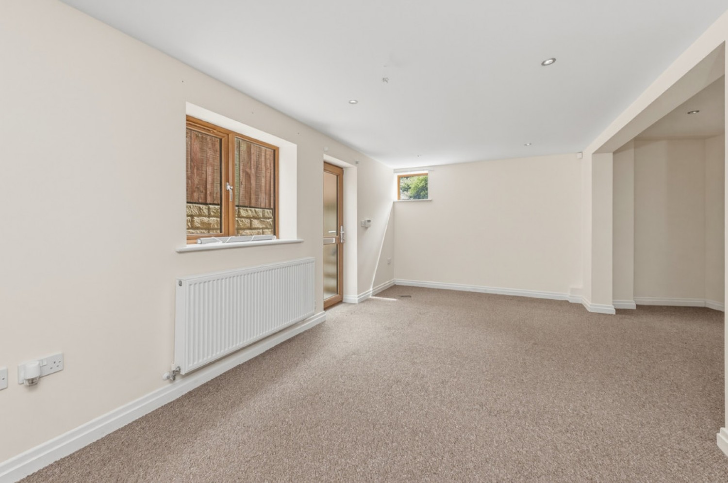 5 bedroom House for Sale Yew Tree Road, Shepley