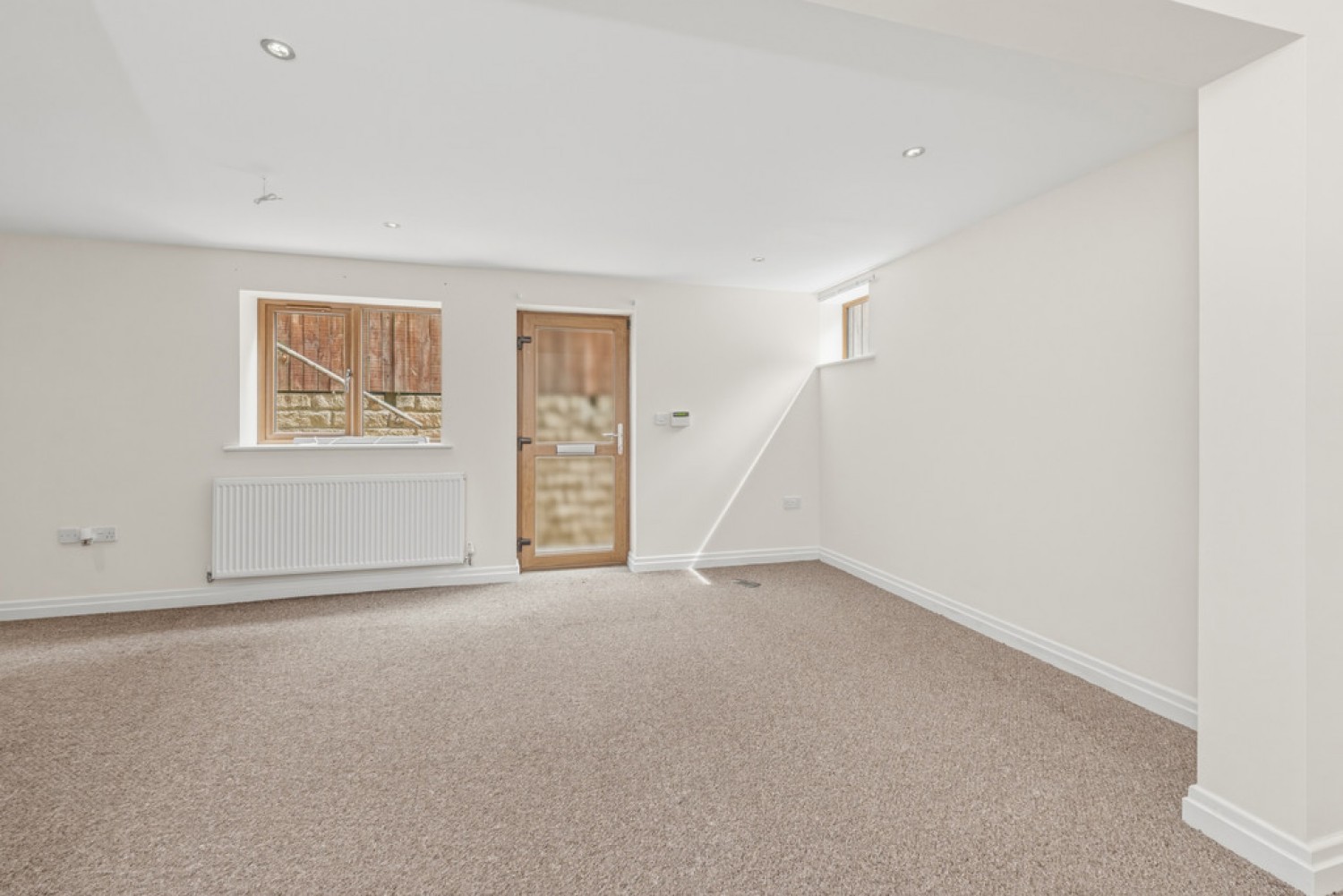 5 bedroom House for Sale Yew Tree Road, Shepley