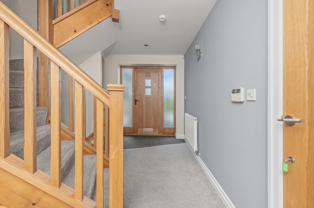 Yew Tree Road, Shepley
