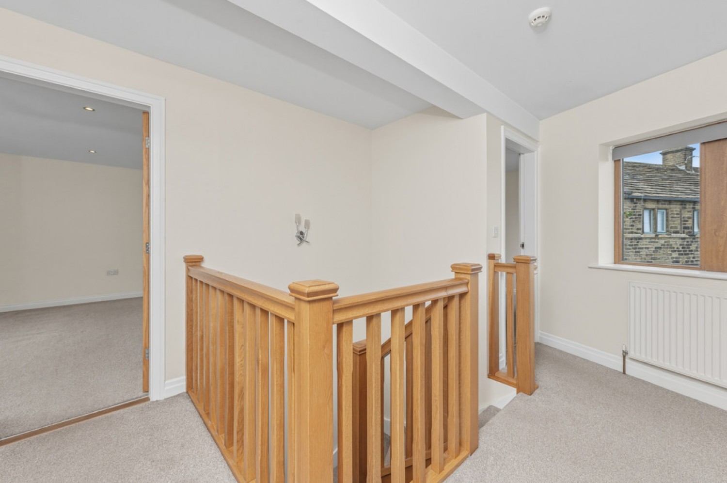 5 bedroom House for Sale Yew Tree Road, Shepley