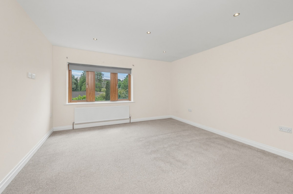 Yew Tree Road, Shepley