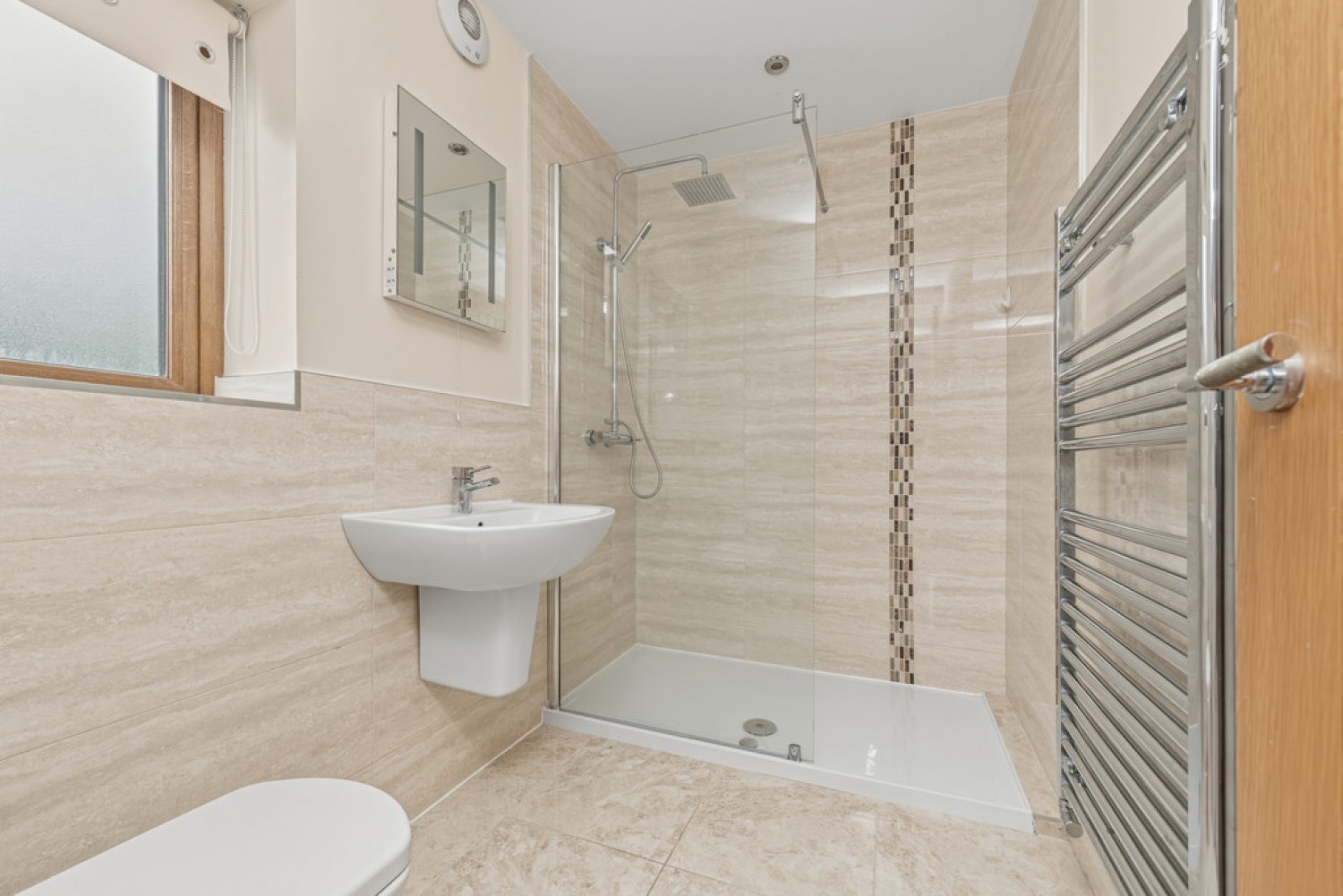 5 bedroom House for Sale Yew Tree Road, Shepley