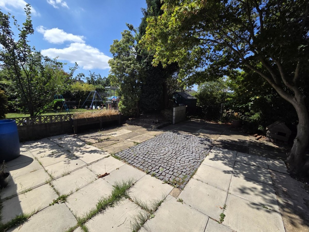 Marten Drive, Netherton