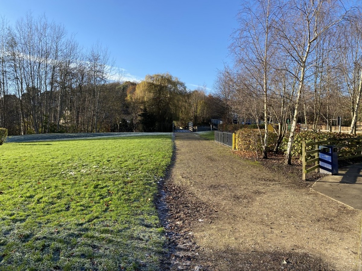 Mereside, Fenay Bridge