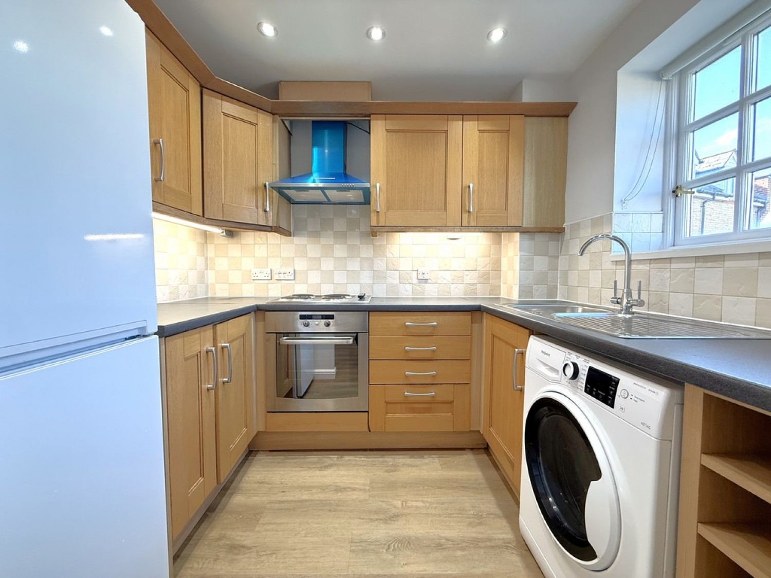 2 bedroom Flat for Letting Albany Gardens, Hythe