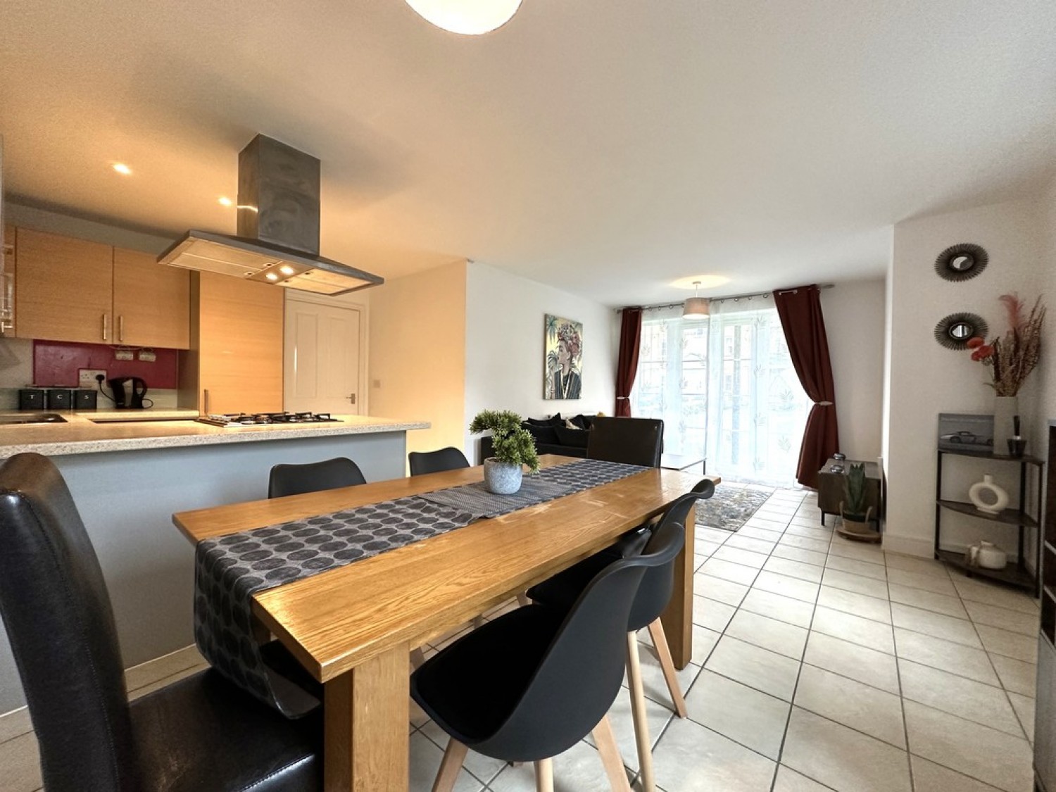 2 bedroom Flat for Letting Leonard Place, Clarendon Way