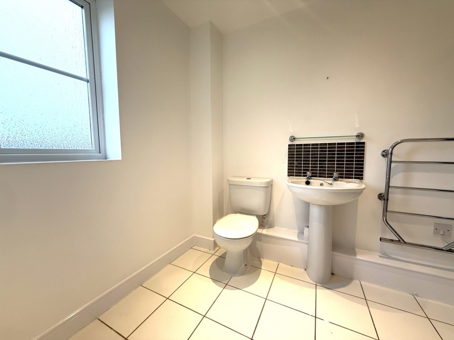 2 bedroom Flat for Letting Woods Court, Propelair Way