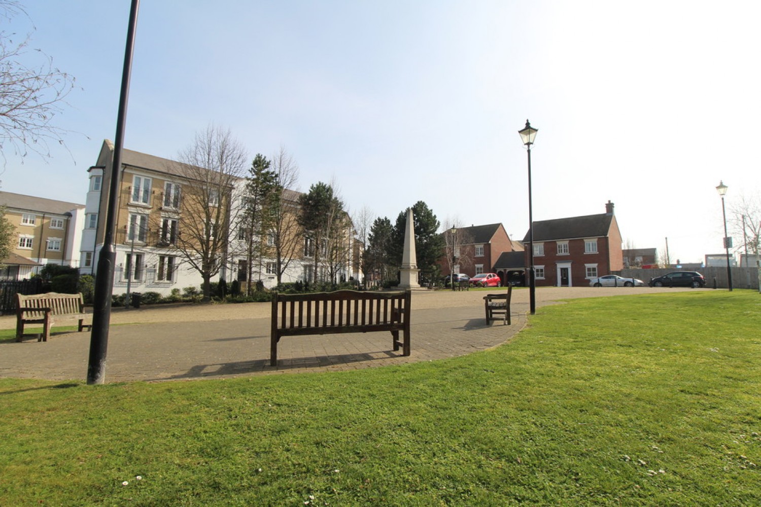 George Williams Way, Town Centre