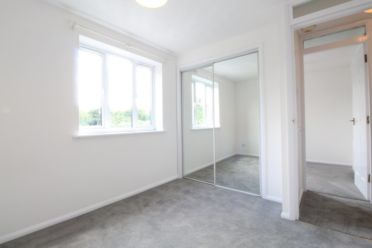 2 bedroom Flat for Letting Victoria Chase, North Station Road