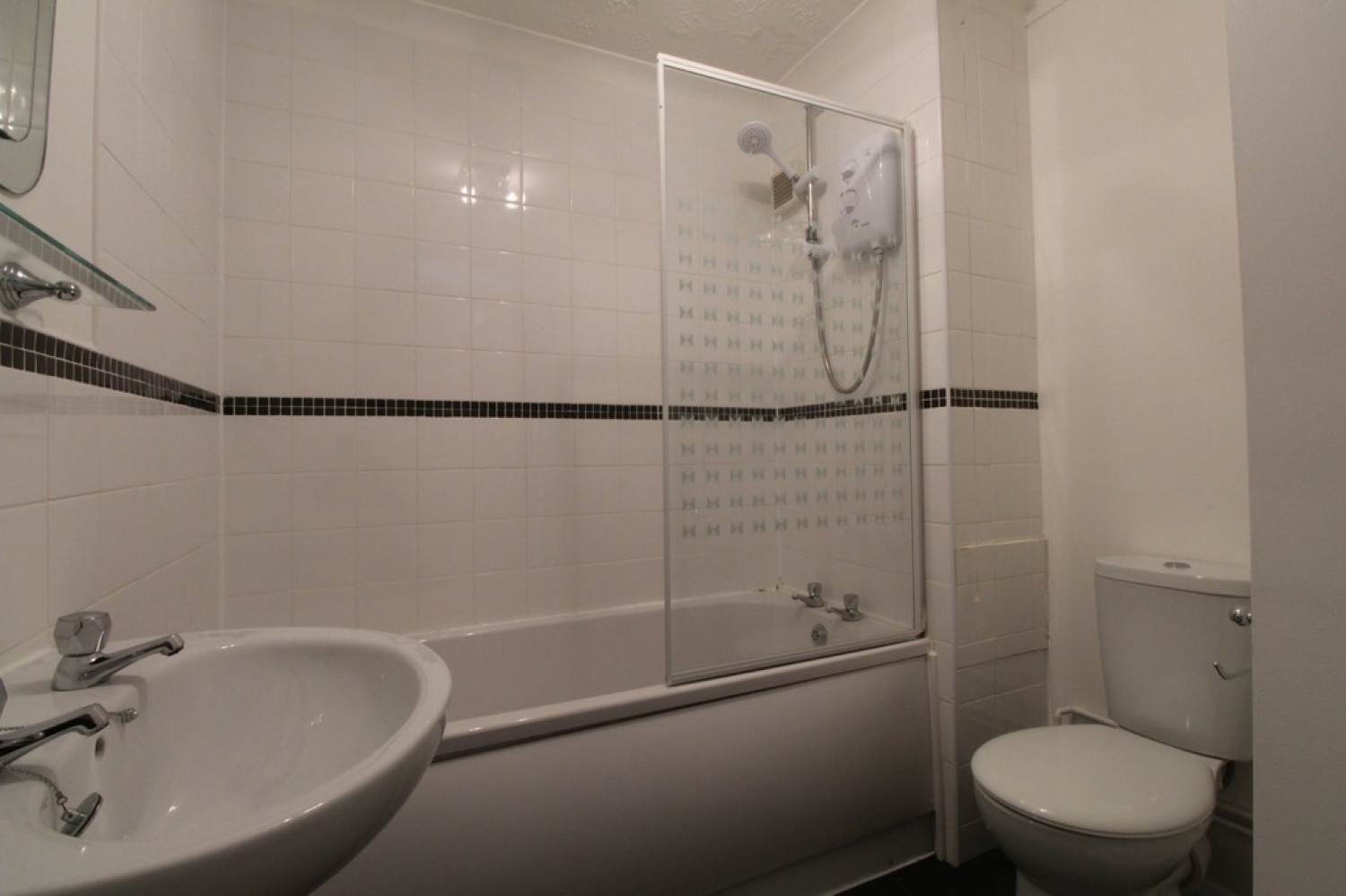 2 bedroom Flat for Letting Victoria Chase, North Station Road