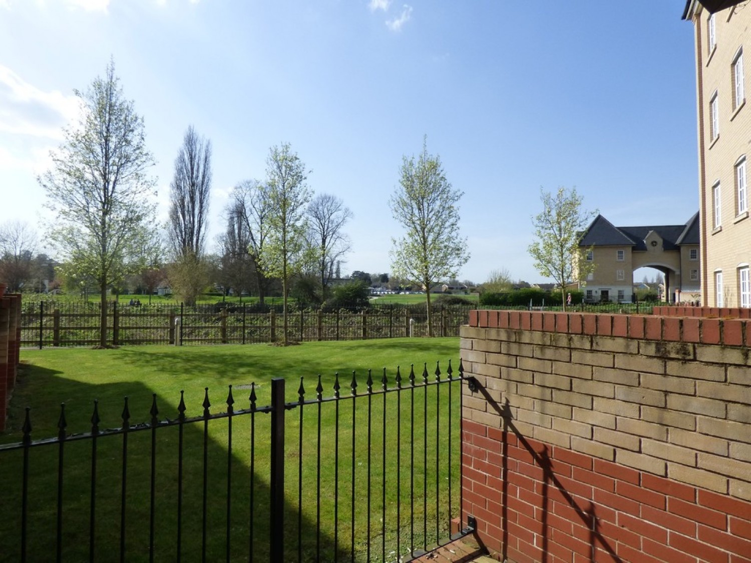 1 bedroom Flat in Grosvenor Place, East Street, CO1 2ZD