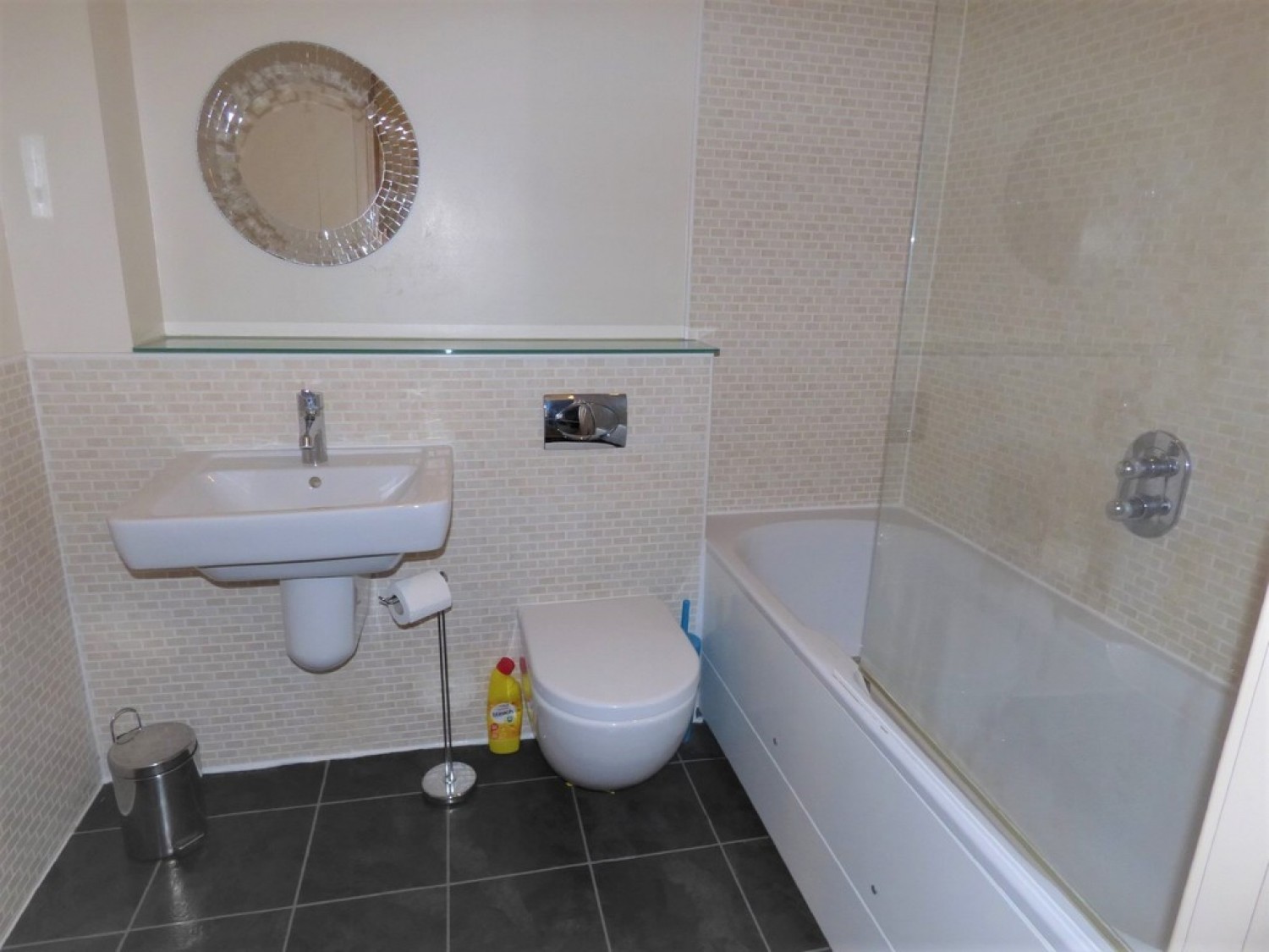 1 bedroom Flat in Grosvenor Place, East Street, CO1 2ZD