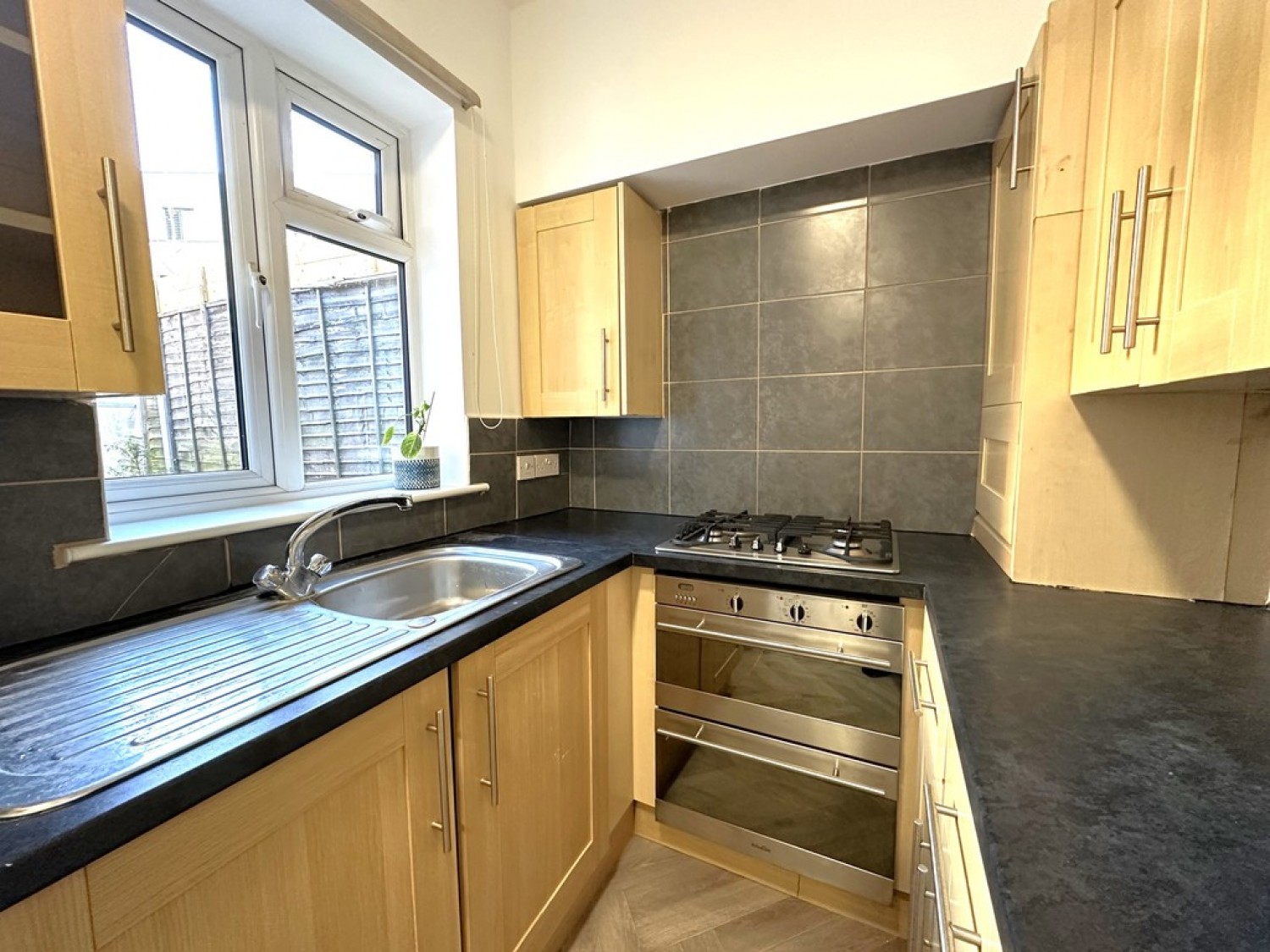 1 bedroom Bungalow in Military Road, Colchester