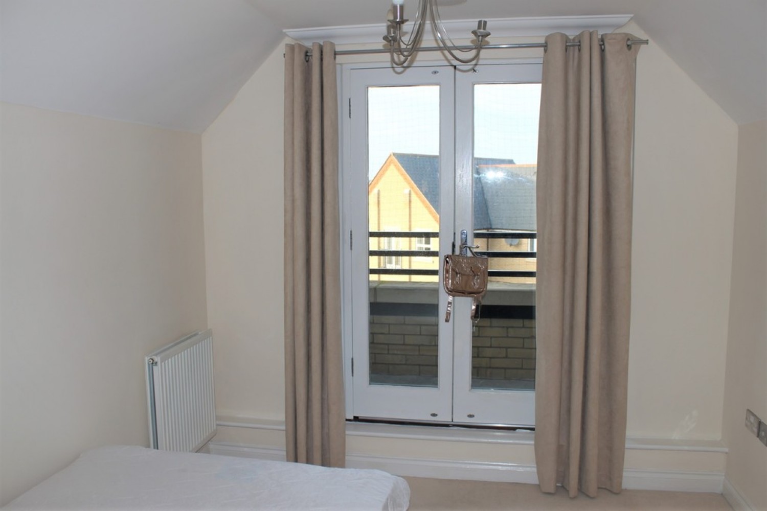 3 bedroom Flat for Letting Henry Laver Court, Colchester