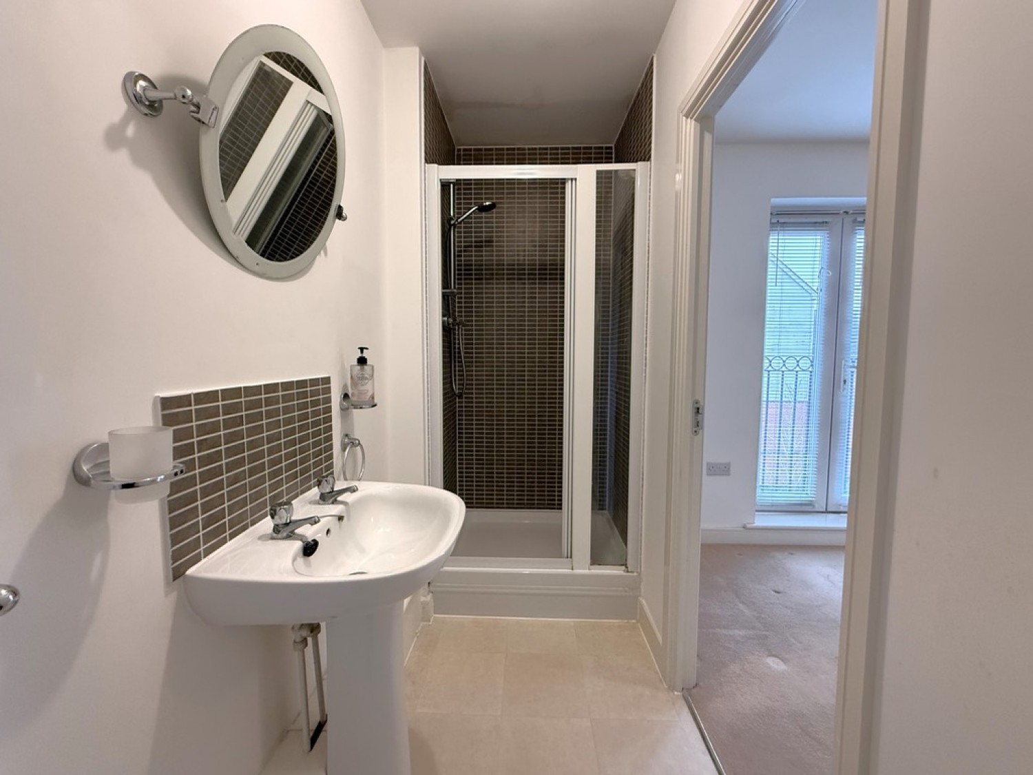 2 bedroom Flat for Letting Apprentice Drive, Colchester