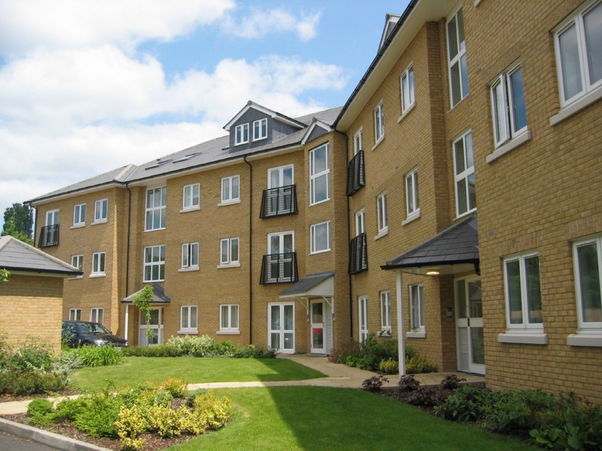 Bloyes Mews, Clarendon Way