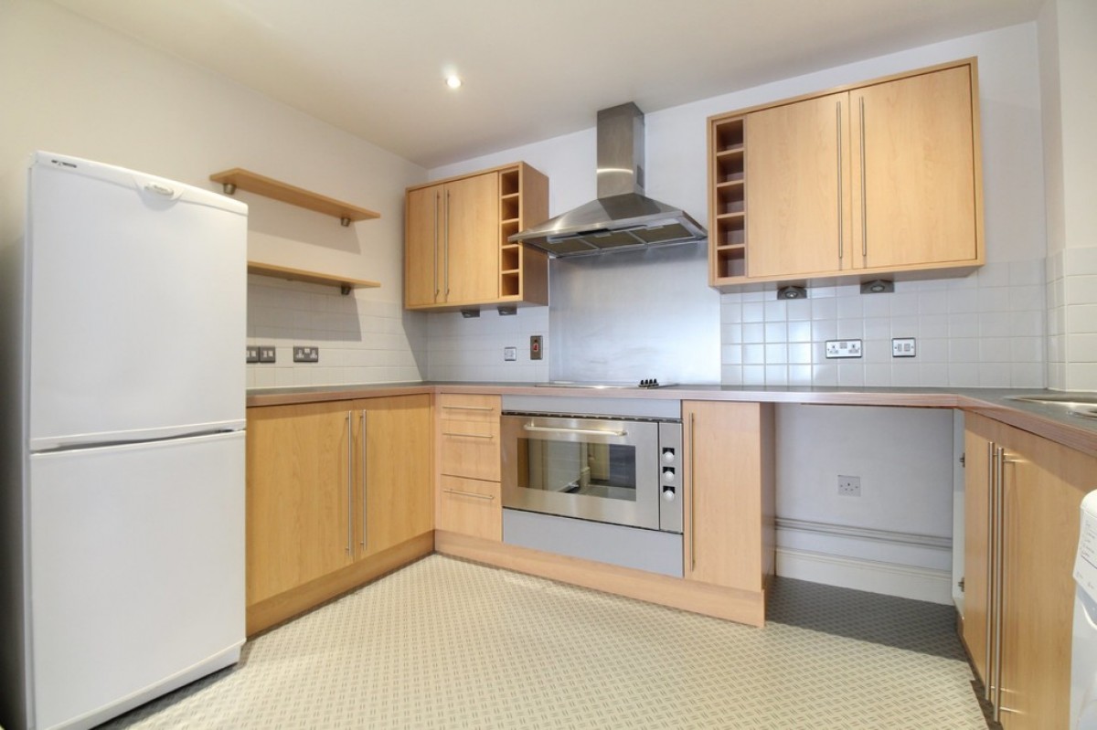 Bloyes Mews, Clarendon Way