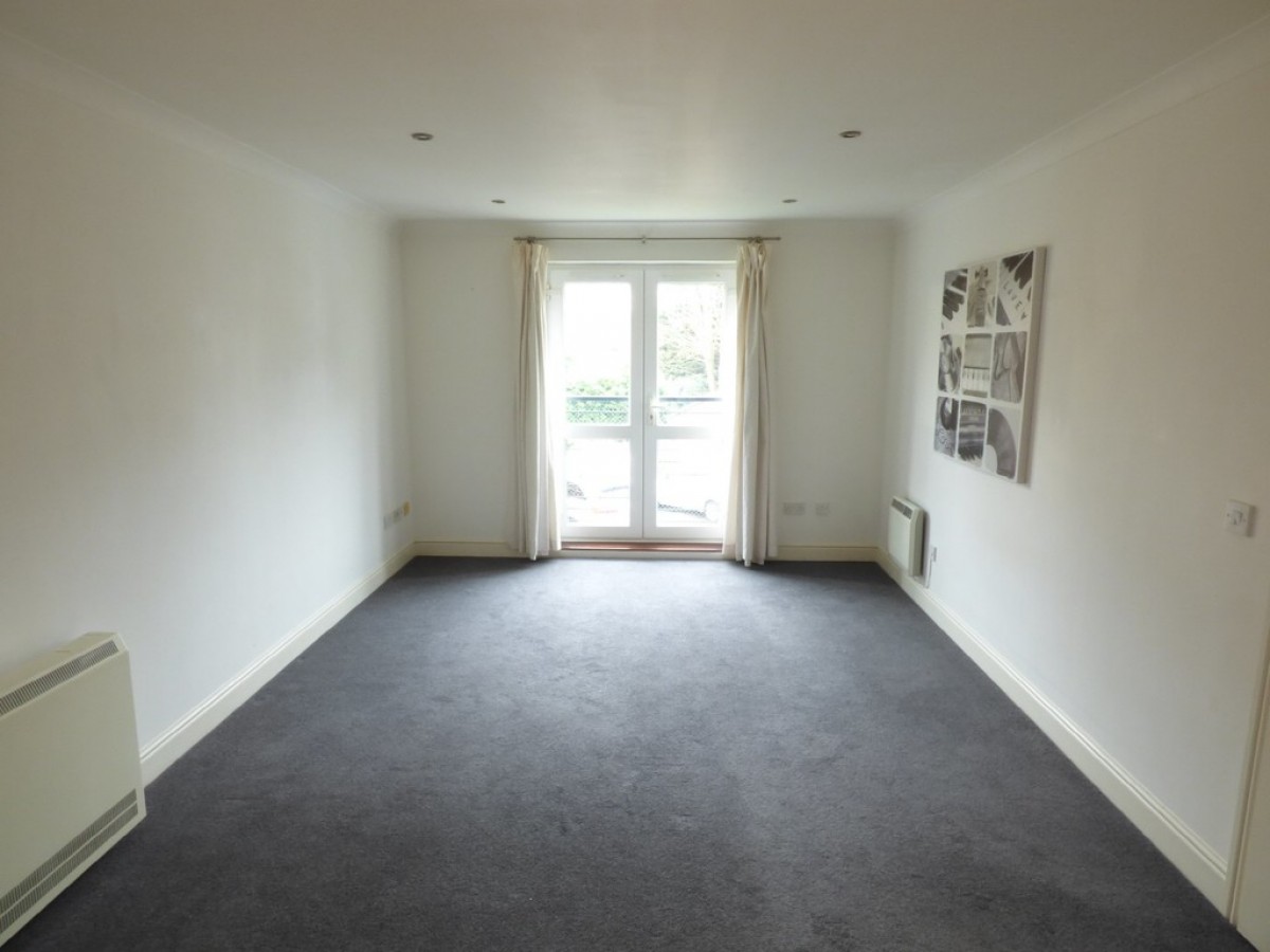 Bloyes Mews, Clarendon Way