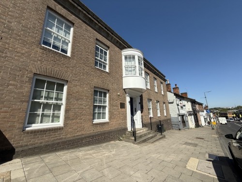 Oriel House, North Hill