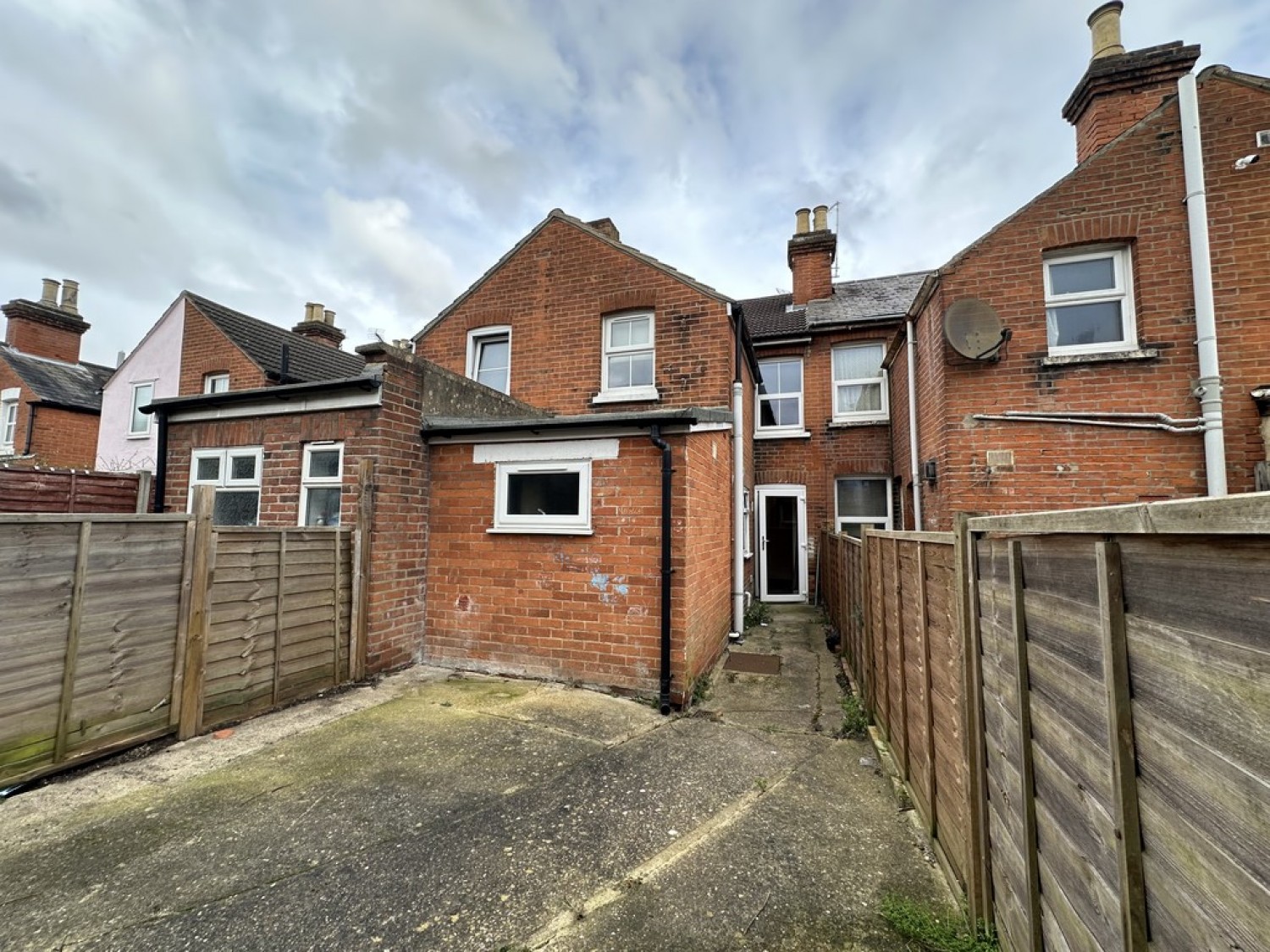 3 bedroom House in Fairfax Road, Town Centre