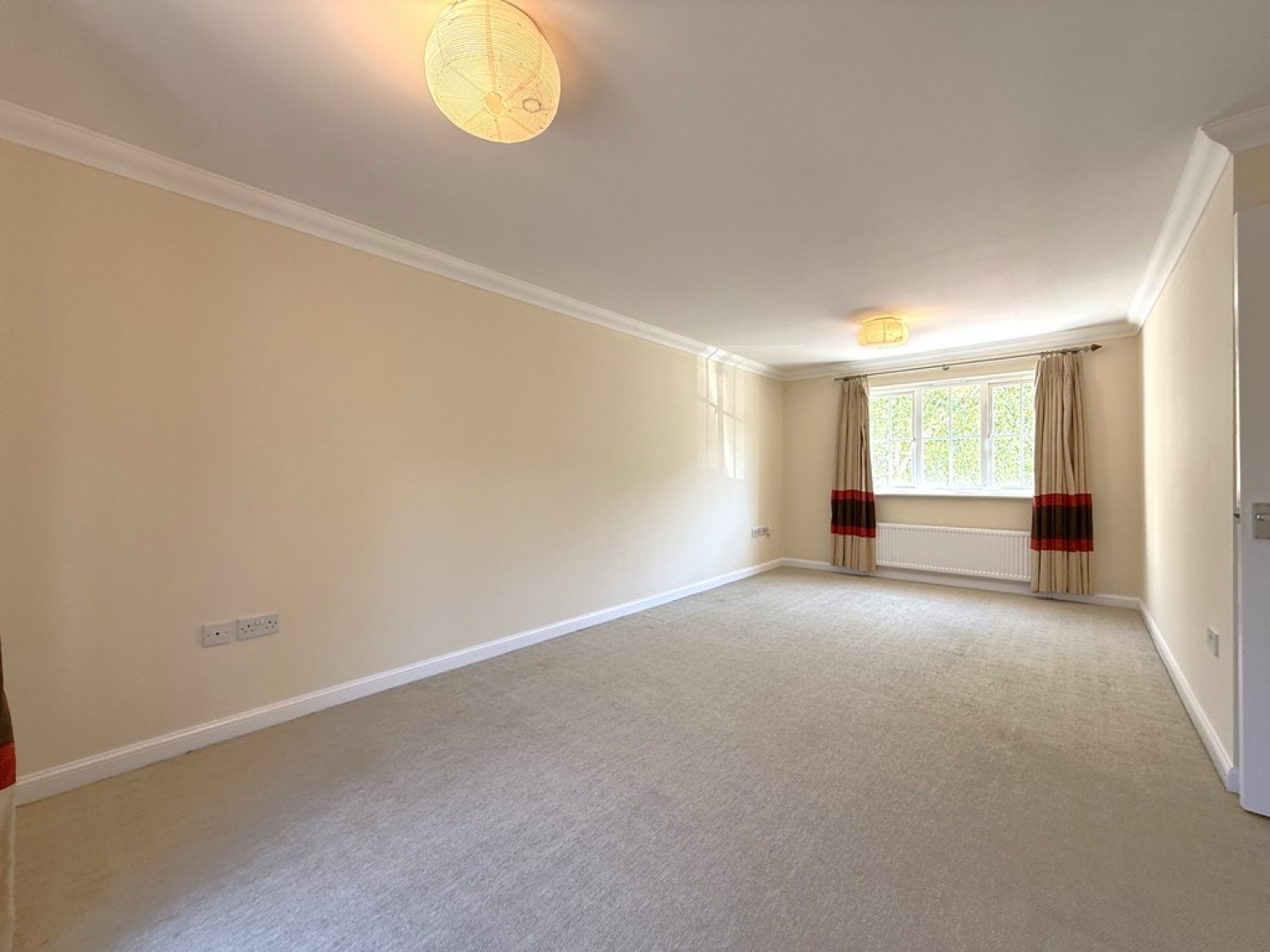 2 bedroom Flat for Letting George Williams Way, Town Centre