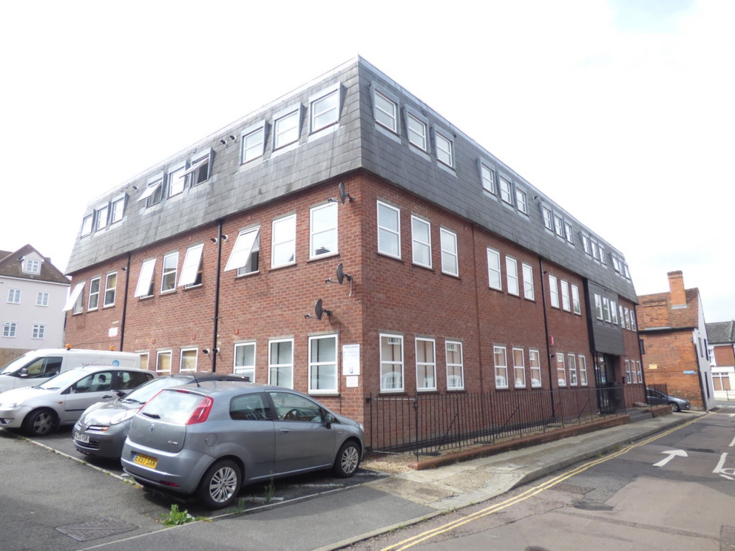 2 bedroom Flat for Letting Northgate Street, Town Centre