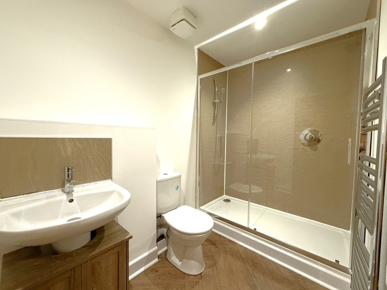 2 bedroom Flat for Letting Northgate Street, Town Centre