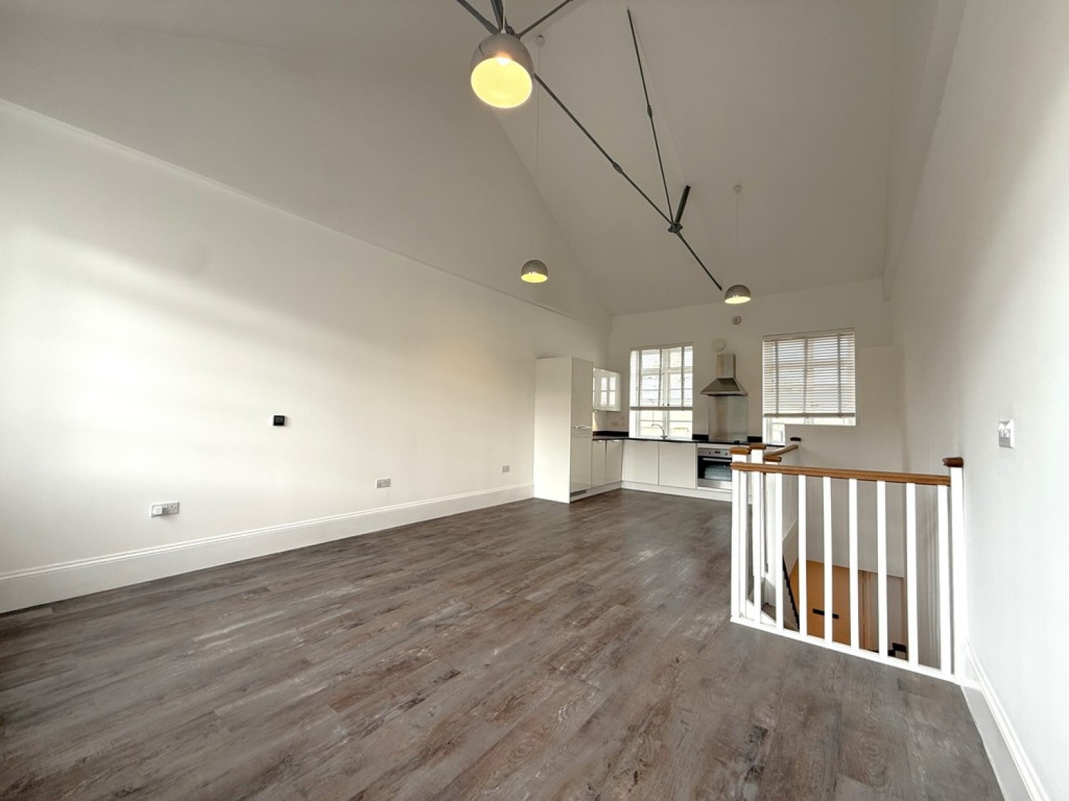 2 bedroom House for Letting Emperor Road, Town Centre