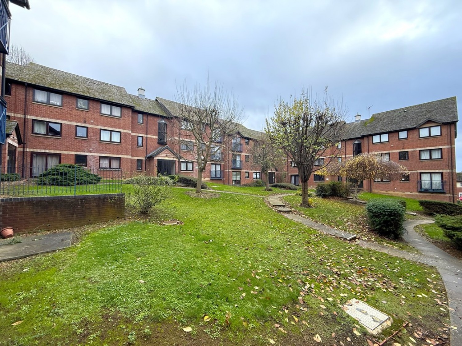 2 bedroom Flat for Letting Claremont Heights, North Station