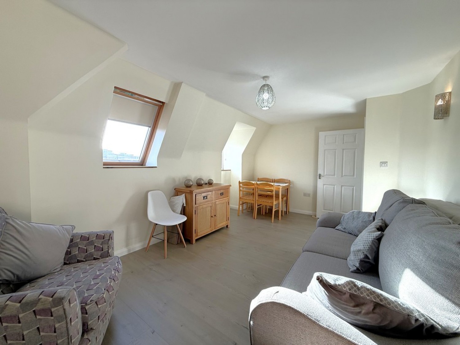 2 bedroom Flat for Letting Hardies Point, Hythe