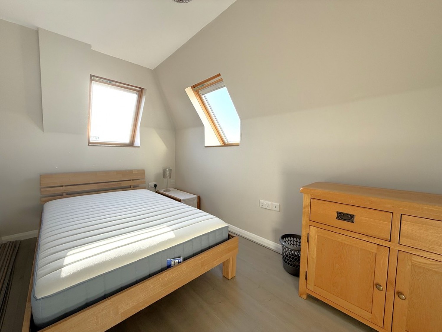 2 bedroom Flat for Letting Hardies Point, Hythe