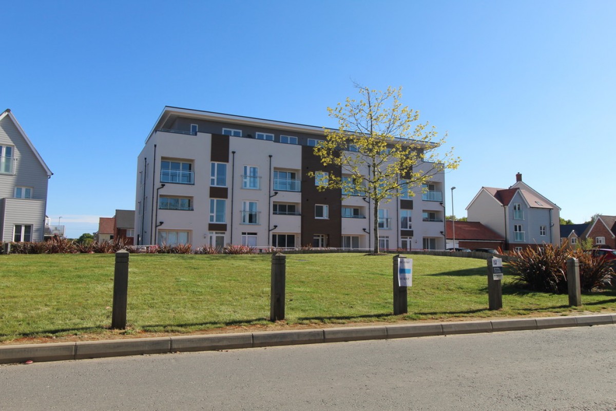 Marina Walk, Rowhedge, Colchester
