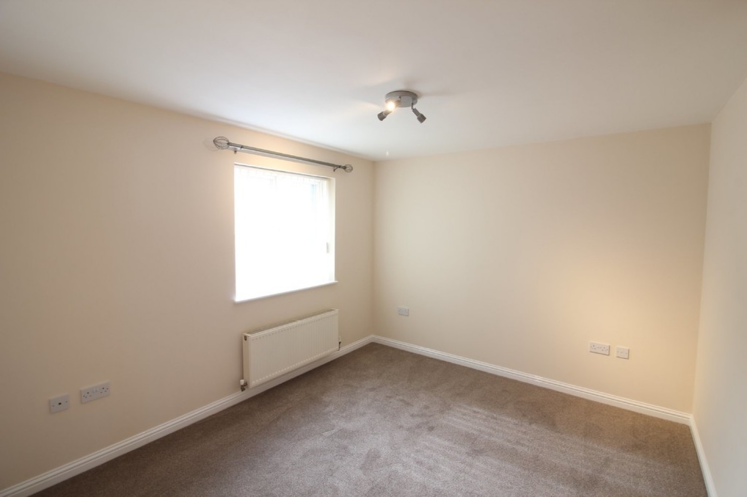 1 bedroom Flat for Letting Shepherd Drive, Mile End