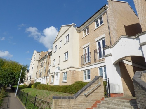 Woods Court, North Station