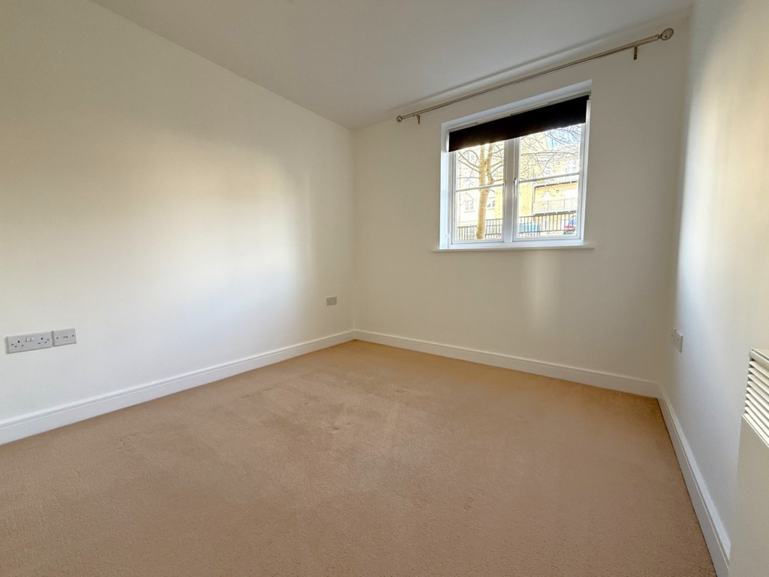 2 bedroom Flat for Sale Woods Court, North Station