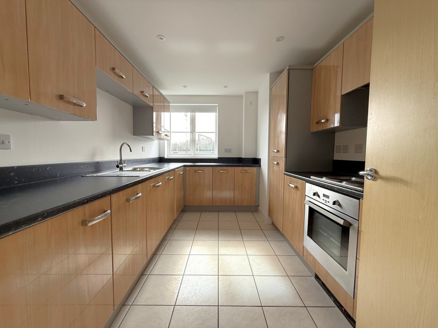 2 bedroom Flat for Sale Woods Court, North Station