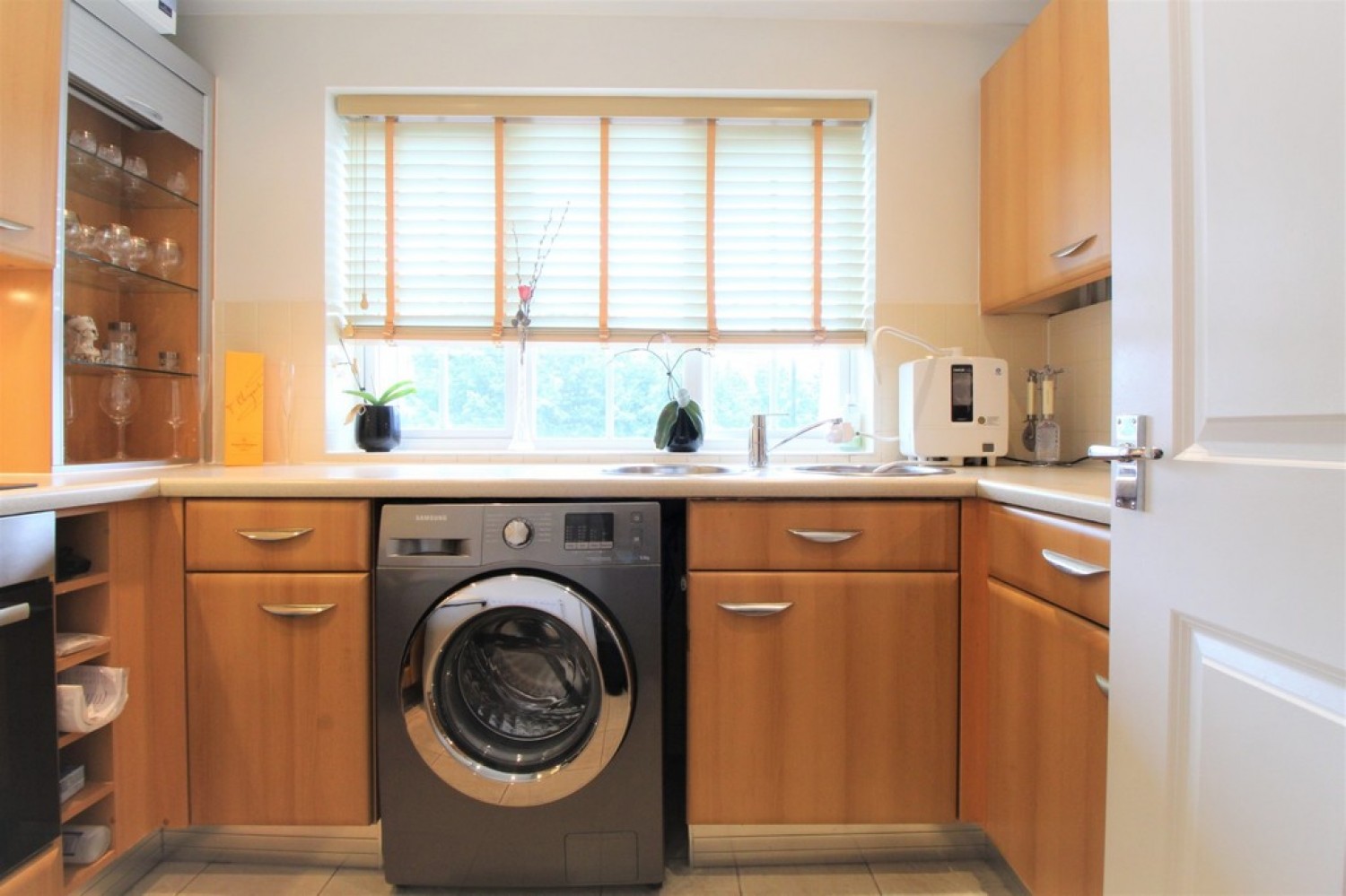 George Williams Way, Town Centre