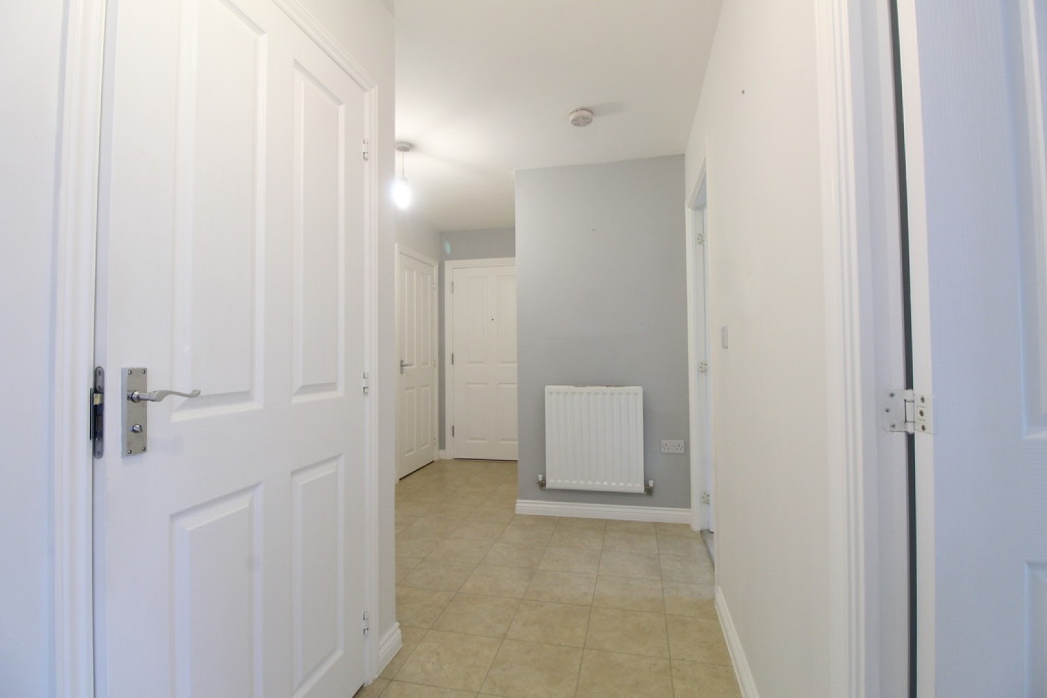 2 bedroom Flat for Letting Abbeyfields, Circualr Road South