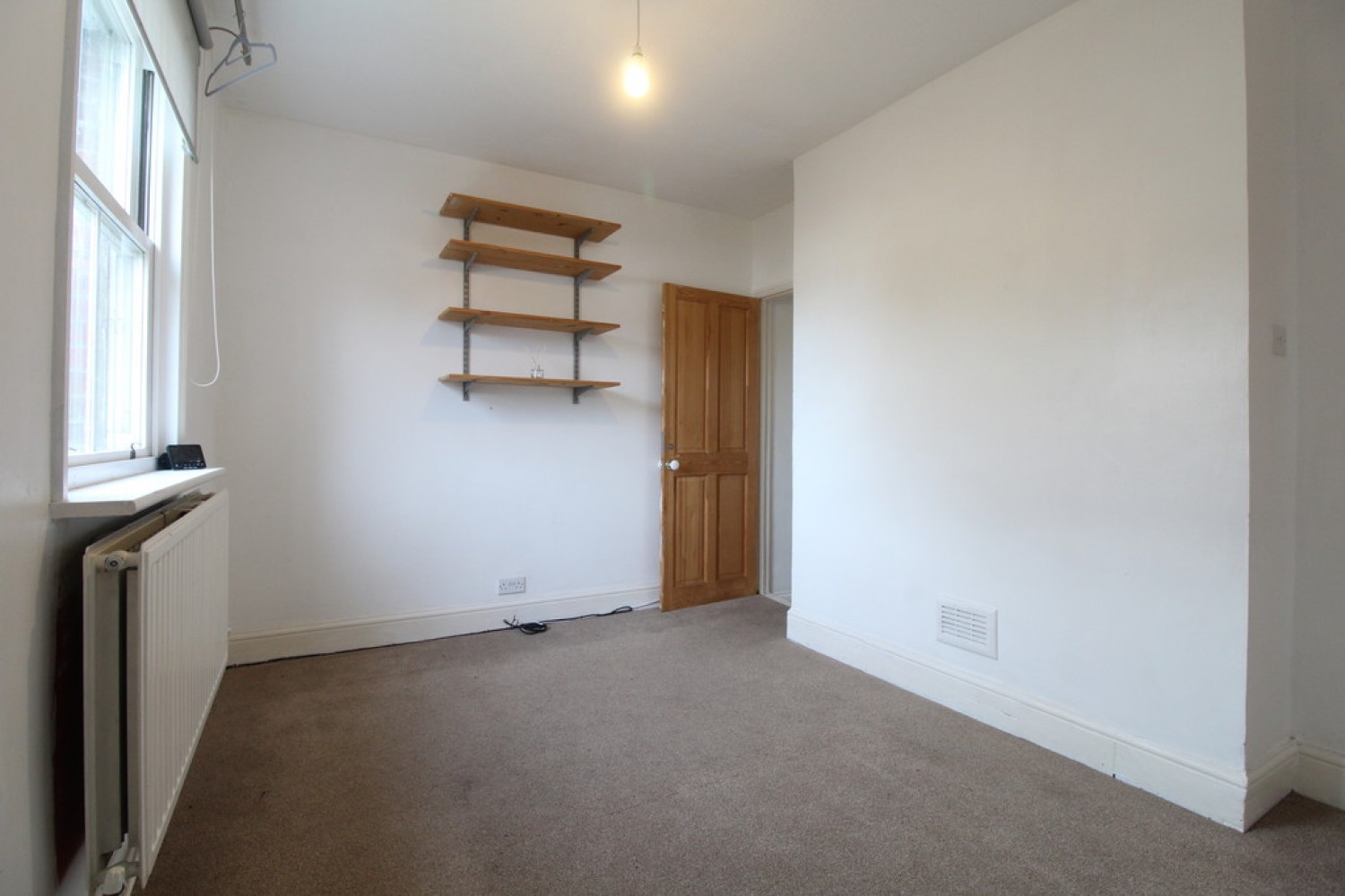 3 bedroom House for Letting Lucas Road, Town Centre