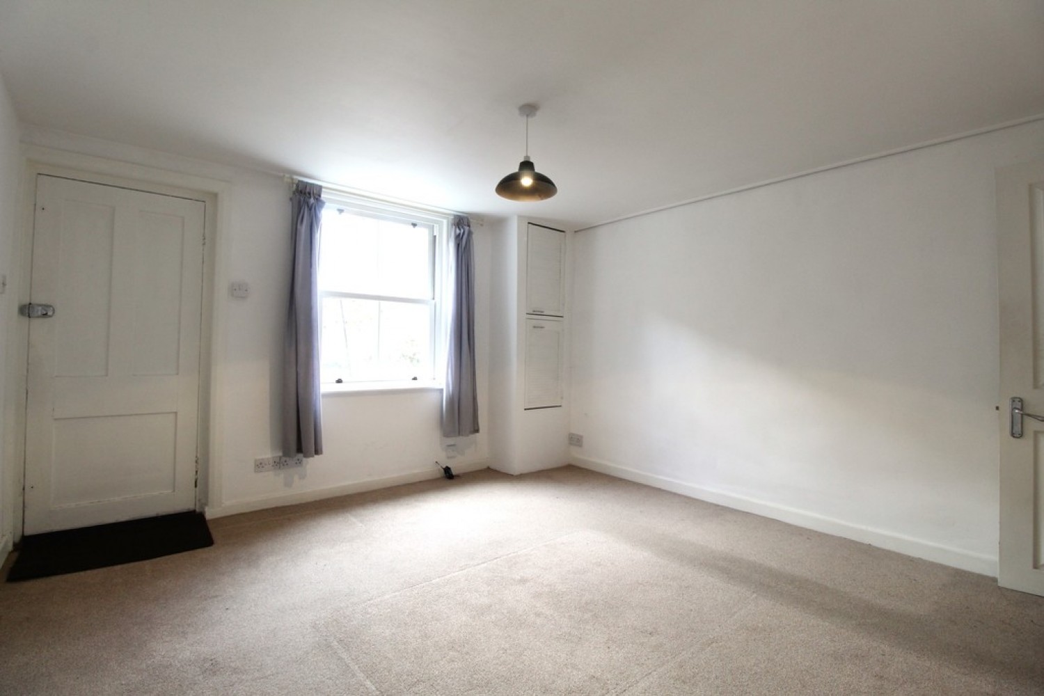 3 bedroom House for Letting Lucas Road, Town Centre