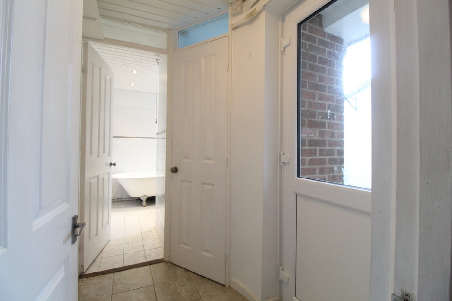 3 bedroom House for Letting Lucas Road, Town Centre