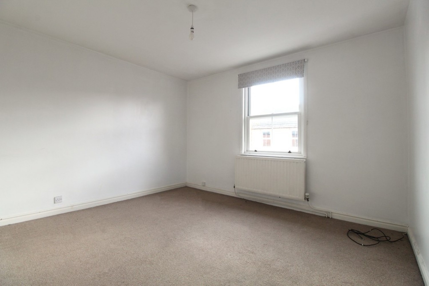 3 bedroom House for Letting Lucas Road, Town Centre