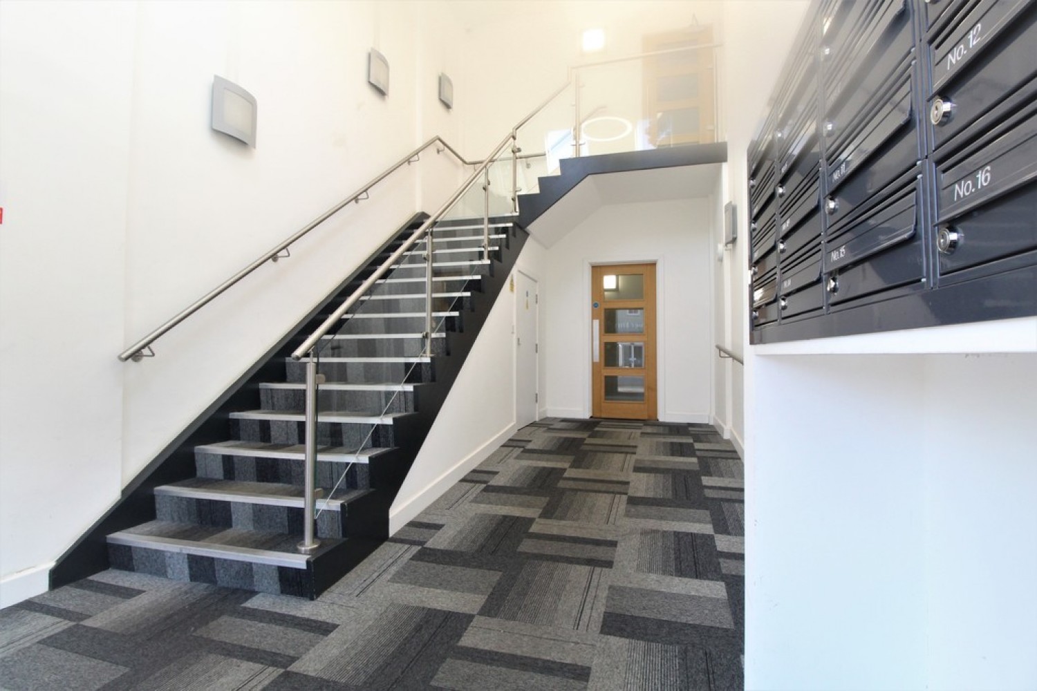 1 bedroom Flat for Letting St Peters Street, Dutch Quarter