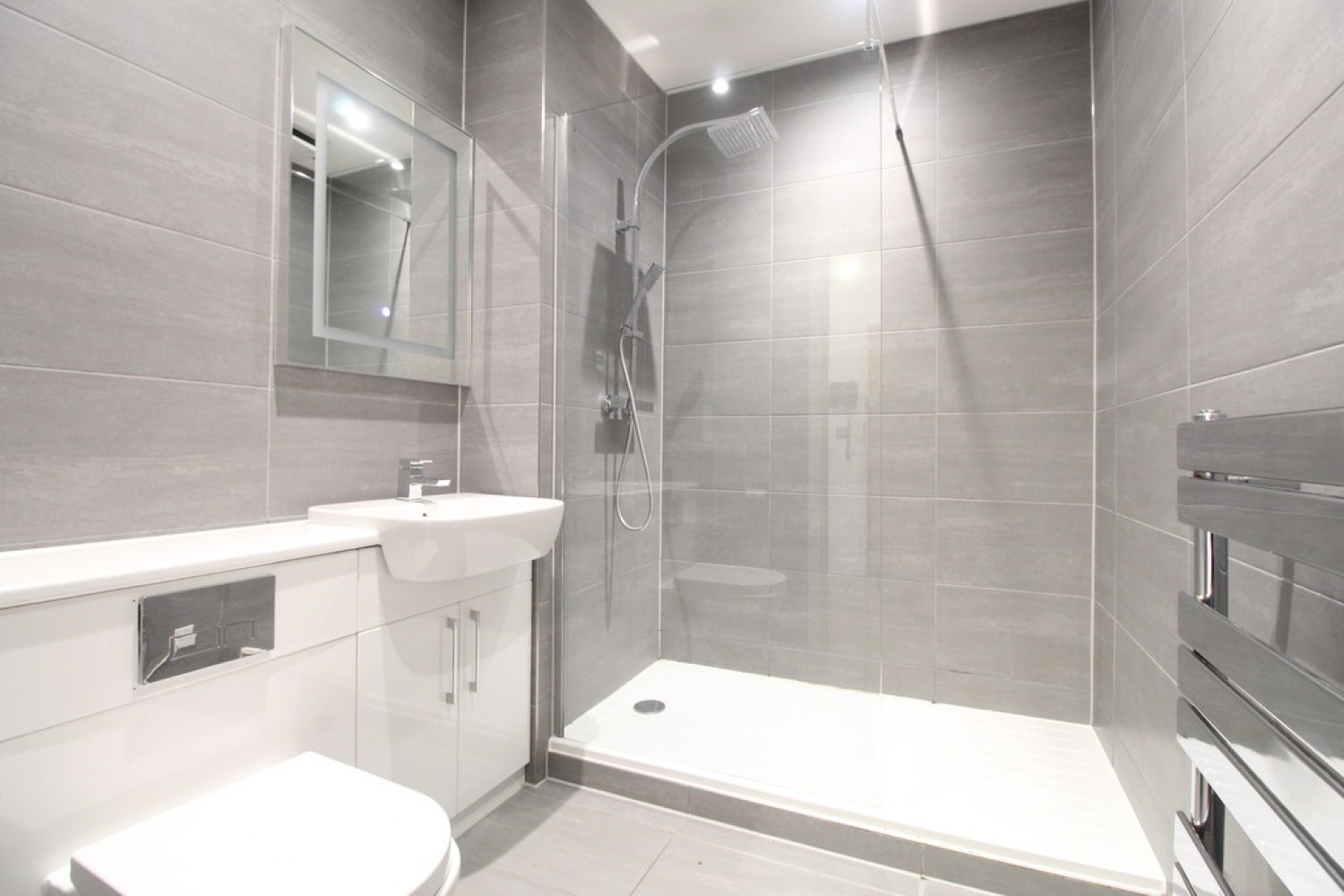 1 bedroom Flat for Letting St Peters Street, Dutch Quarter