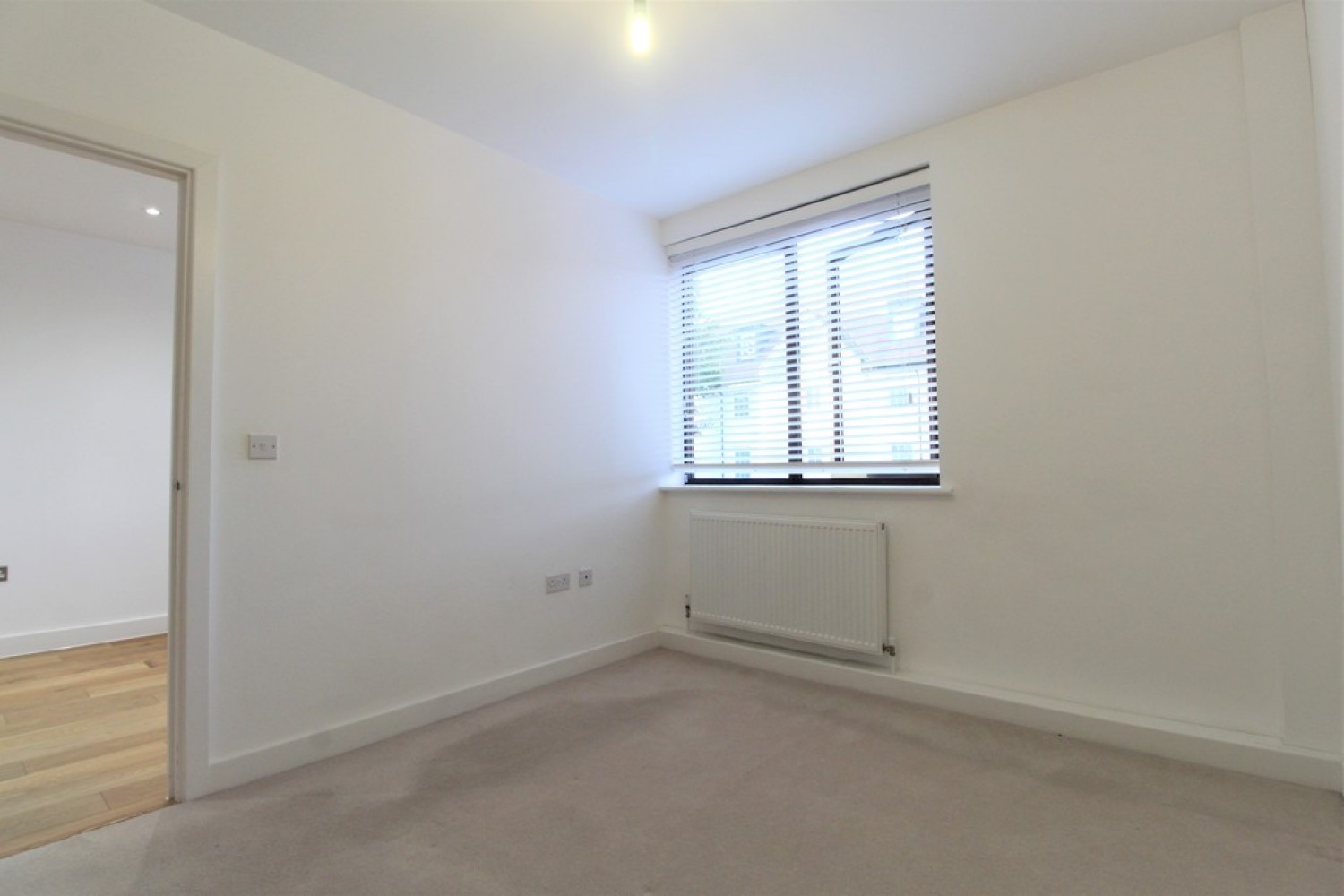 1 bedroom Flat for Letting St Peters Street, Dutch Quarter